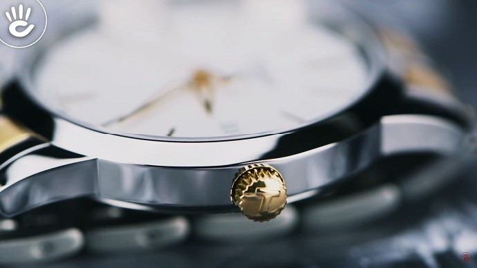 Núm vặn được mạ vàng