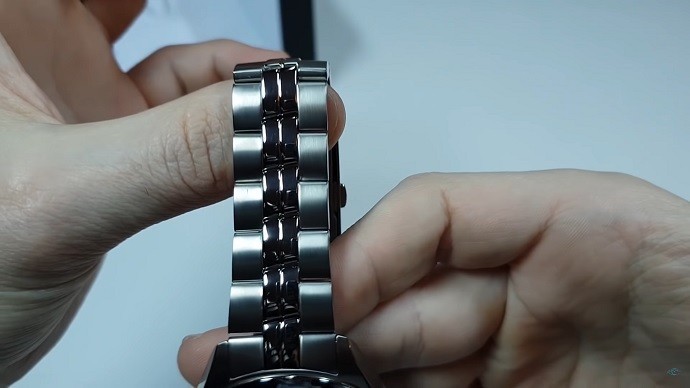 TISSOT T101.410.11.041.00 3 Đồng hồ Tissot T101.410.11.041.00 dây đeo kim loại cao cấp-Ảnh 2