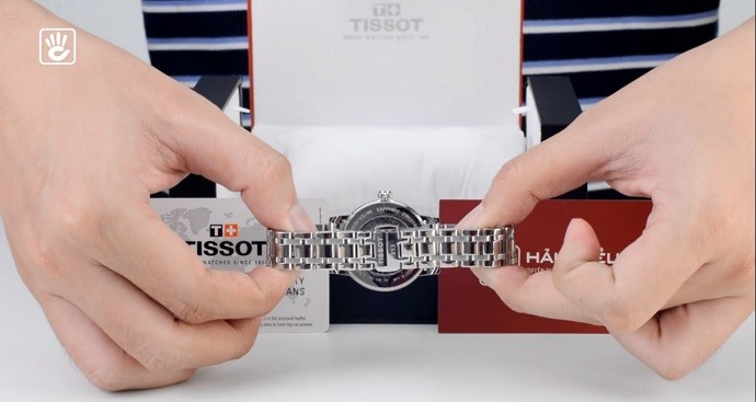 Tissot Lady Heart T050.207.11.011.04 - Nữ - Automatic (Tự Động) - Chống nước 3 ATM - Mặt số 35mm - Open Heart 11 Review đồng hồ Open Heart Tissot T050.207.11.011.04 độc đáo - Ảnh 9