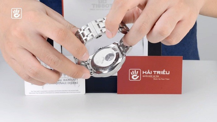 Tissot Couturier T035.627.11.031.00 - Nam - Automatic (Tự Động) - Chống nước 10 ATM - Mặt số 43mm - Chronograph 12 Review đồng hồ Tissot T035.627.11.031.00 có bộ chronograph - Ảnh 8