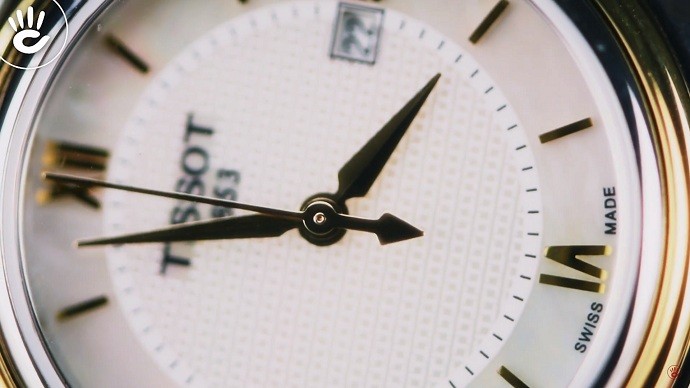 Tissot Bridgeport T097.010.22.118.00 - Nữ - Quartz (Pin) - Chống nước 5 ATM - Mặt số 29mm 8 Review đồng hồ Tissot T097.010.22.118.00 có thiết kế lạ mắt - Ảnh 5