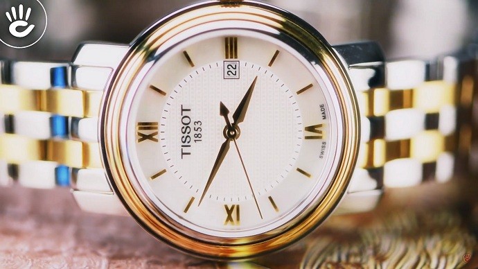 Tissot Bridgeport T097.010.22.118.00 - Nữ - Quartz (Pin) - Chống nước 5 ATM - Mặt số 29mm 5 Review đồng hồ Tissot T097.010.22.118.00 có thiết kế lạ mắt - Ảnh 2