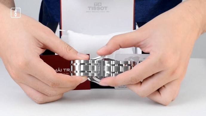 TISSOT T035.410.11.051.00 7 Review đồng hồ kim loại Tissot T035.410.11.051.00 sang trọng - Ảnh 5