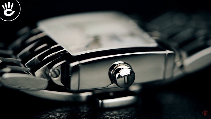 Đồng hồ Tissot T02.1.181.71 mặt vuông với dây đeo kim loại - Ảnh 3