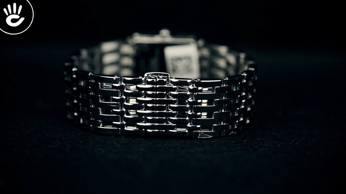 Đồng hồ Tissot T02.1.181.71 mặt vuông với dây đeo kim loại - Ảnh 2