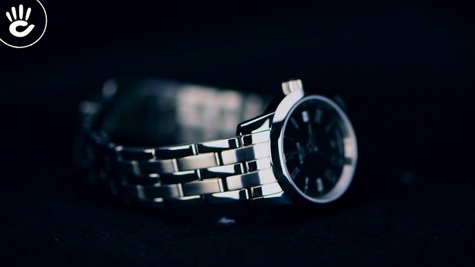 Tissot Classic Dream T033.210.11.053.00 - Nữ - Quartz (Pin) - Chống nước 3 ATM - Mặt số 28mm 6 Đồng hồ Tissot T033.210.11.053.00 dây kim loại sang trọng - Ảnh 4