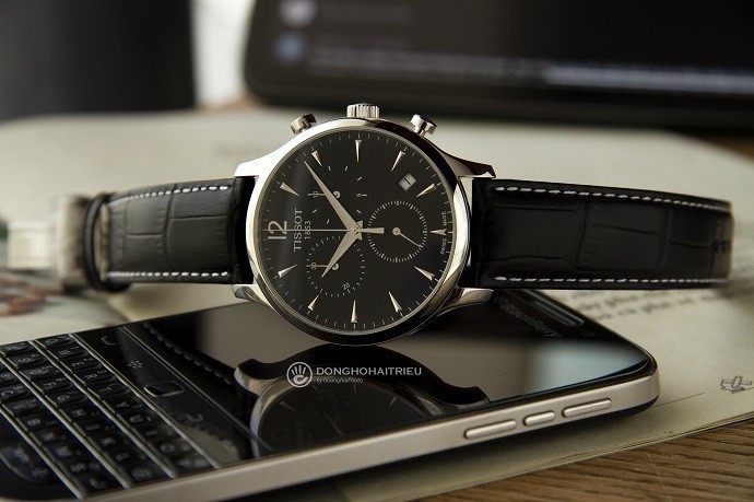 Tissot Tradition T063.617.16.057.00 - Nam - Quartz (Pin) - Chống nước 3 ATM - Mặt số 42mm - Chronograph 4 Tissot T063.617.16.057.00-1