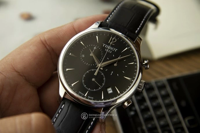 Tissot Tradition T063.617.16.057.00 - Nam - Quartz (Pin) - Chống nước 3 ATM - Mặt số 42mm - Chronograph 5 Tissot T063.617.16.057.00-2