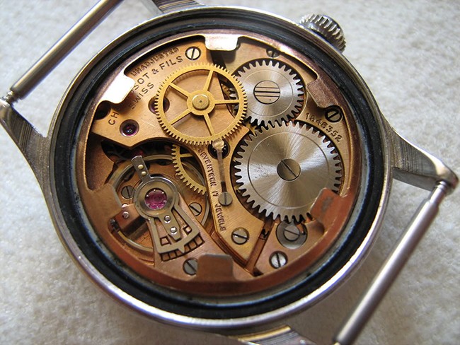 1945 Đồng Hồ Tissot Antimagnetique Watch Mở Đầu Một Kỷ Nguyên