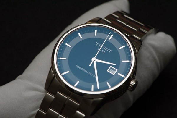 dong-ho-tissot-automatic-the-hien-dang-cap-phong-cach-tu-thuy-sy-9