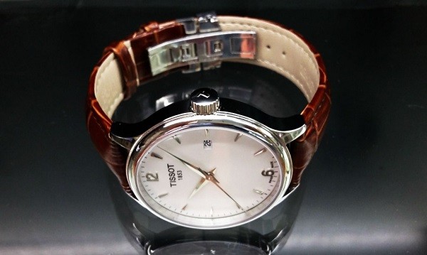 Đồng Hồ Tissot Classic – Phong Vị Cổ Điển Hàng Đầu Hiện Nay 2 dong-ho-tissot-classic-4