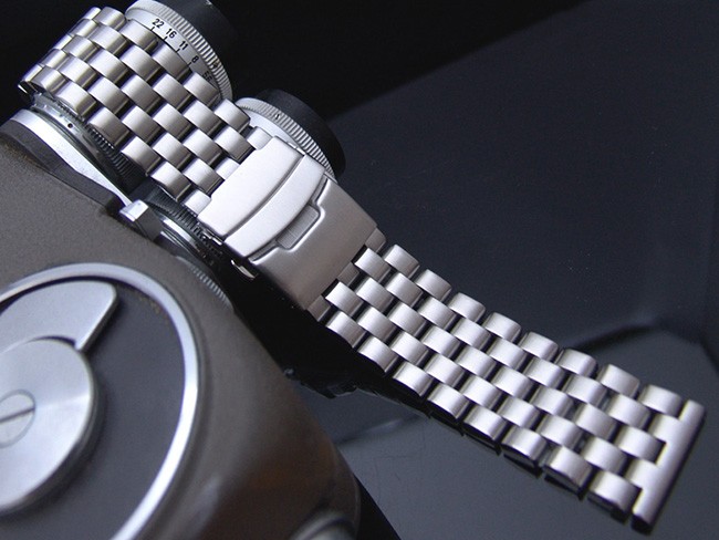 3 Thép Không Gỉ Chất Liệu Toàn Năng Trong Ngành Chế Tác Đồng Hồ