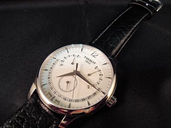 Bộ Sưu Tập Tissot Tradition Perpetual Calendar Lịch Vạn Niên 2 1 Bộ Sưu Tập Tissot Tradition Perpetual Calendar Lịch Vạn Niên