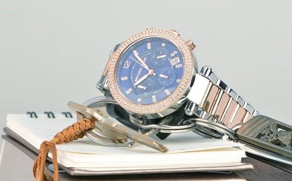 dong-ho-nu-dep-giam-gia-4