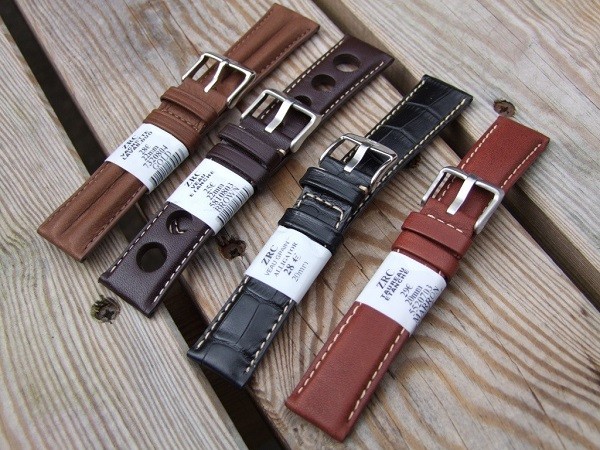 chia sẻ về việc mua dây da đồng hồ hải triều 1