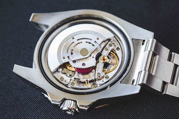 GIẢI ĐÁP NHỮNG CÂU HỎI VỀ CÁCH SỬ DỤNG ĐỒNG HỒ CƠ VÀ QUARTZ P1 7 3 GIẢI ĐÁP NHỮNG CÂU HỎI VỀ CÁCH SỬ DỤNG ĐỒNG HỒ CƠ VÀ QUARTZ P1