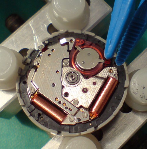 6 GIẢI ĐÁP NHỮNG CÂU HỎI VỀ CÁCH SỬ DỤNG ĐỒNG HỒ CƠ VÀ QUARTZ P2