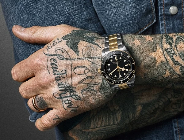 NGÔI SAO THỂ THAO DAVID BECKHAM ĐẠI SỨ THƯƠNG HIỆU TOÀN CẦU CỦA TUDOR 0