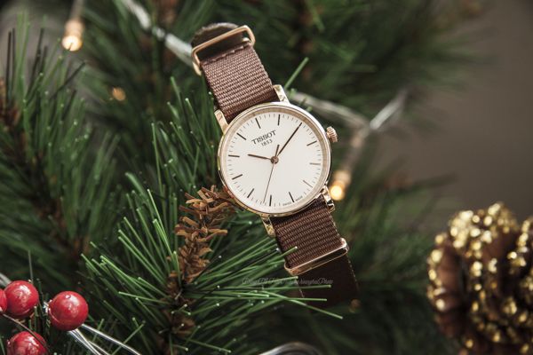 Bỏ Túi Vài Bí Kíp Nhận Diện Tissot Chính Hãng Đáng Đồng Tiền 2 Đồng hồ Tissot chính hãng đầy đẳng cấp và sang trọng