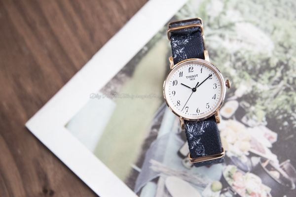 Hãng Đồng Hồ Tissot Là Của Nước Nào Mà Có Doanh Thu "Khủng" Đến Vậy ? 7 Hiện nay, thương hiệu đồng hồ danh tiếng Tissot đã mở rất nhiều chi nhánh trên toàn thế giới.