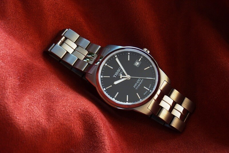 Bật Mí Sự Đẳng Cấp Và Sang Trọng Đến Từ Đồng Hồ Tissot Pr100 Chính Hãng