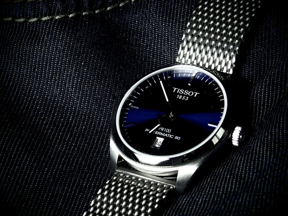 Giải Đáp Sức Hút Bí Ẩn Đằng Sau Chiếc Đồng Hồ Tissot Pr100 Chính Hãng 10 Giải Đáp Sức Hút Bí Ẩn Đằng Sau Chiếc Đồng Hồ Tissot Pr100 Chính Hãng 4