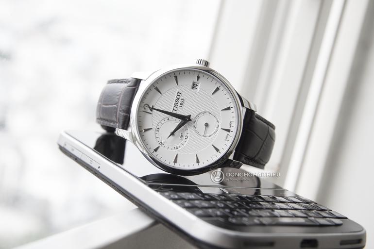 Khi Kim Giây Đồng Hồ Tissot Ngưng Chạy, Phải Làm Sao? - kim giây nằm ở các mặt số phụ khác