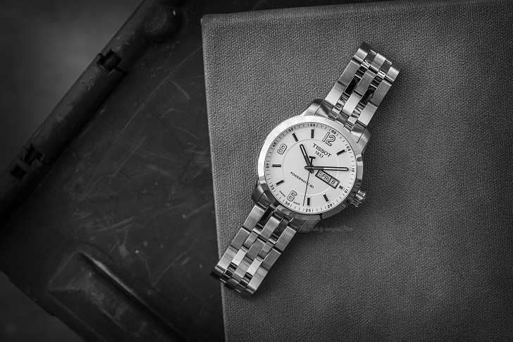 Bên Trong Siêu Phẩm Đồng Hồ Tissot T055.430.11.017.00 - Hình 1