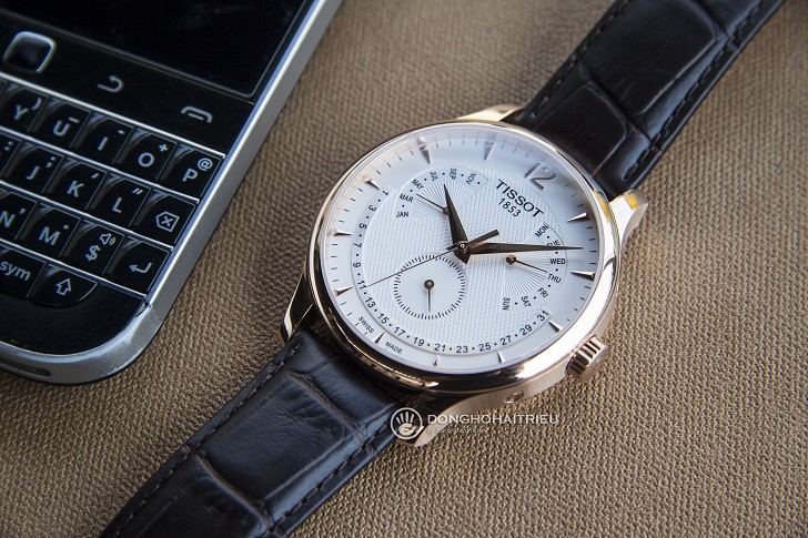 Những Lý Do Nên Sở Hữu Đồng Hồ Tissot T063.637.36.037.00 - Hình 2 