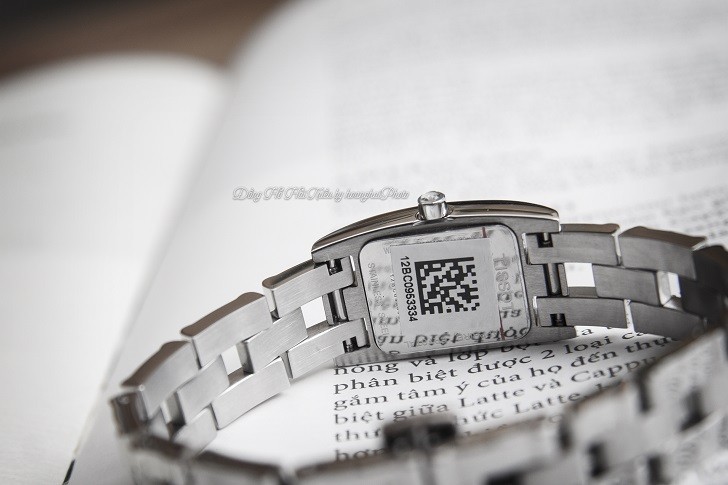 Review Đồng Hồ Tissot T042.109.11.117.00 Kính Sapphire Phản Quang - Hình 4