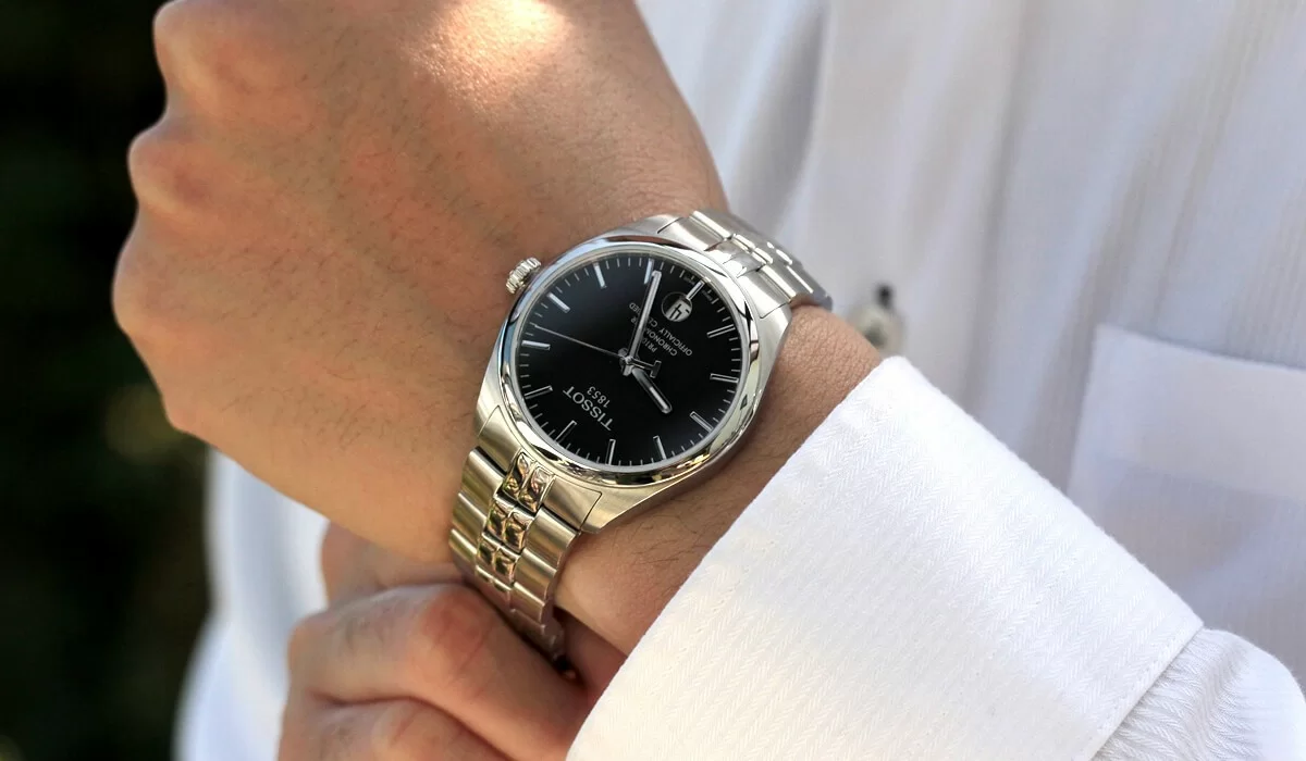 Giải Mã Thú Vị Trong Đồng Hồ Tissot PR100 Automatic 8 Giải Mã Những Thú Vị Trong Đồng Hồ Tissot PR100 Automatic Hình 5