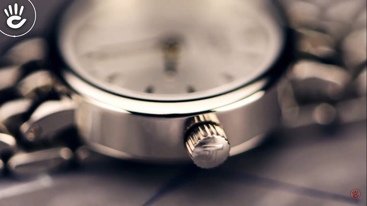 Review Tissot T058.009.11.031.00 Siêu Mỏng Dây Đeo Dạng Lắc Hình 3