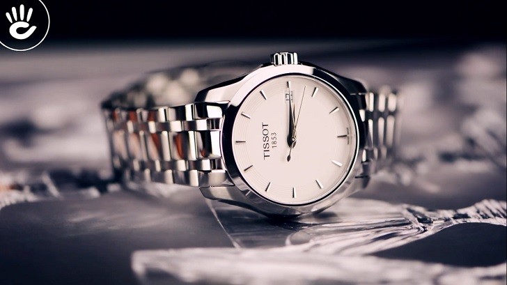 Tissot Tradition T063.210.11.037.00 - Nữ - Quartz (Pin) - Chống nước 3 ATM - Mặt số 33mm 9 Hình 7 Review Tissot T063.210.11.037.00 Tradition Lady Thanh Lịch