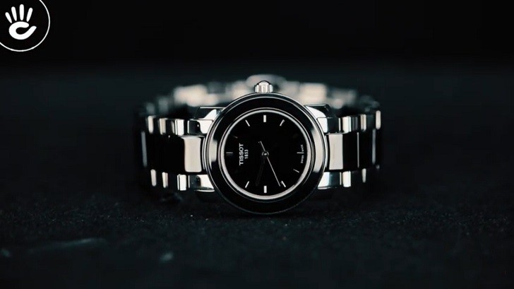 Tissot Ceramic T064.210.22.051.00 - Nữ - Quartz (Pin) - Chống nắng 3 ATM - Mặt số 28mm 5 Hình 1 Review Tissot T064.210.22.051.00 Độc Đáo Với Lớp Ceramic