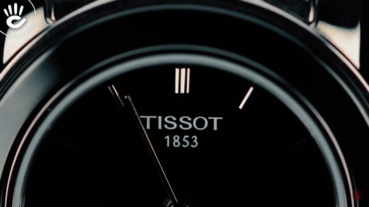 Tissot Ceramic T064.210.22.051.00 - Nữ - Quartz (Pin) - Chống nắng 3 ATM - Mặt số 28mm 6 Hình 2 Review Tissot T064.210.22.051.00 Độc Đáo Với Lớp Ceramic