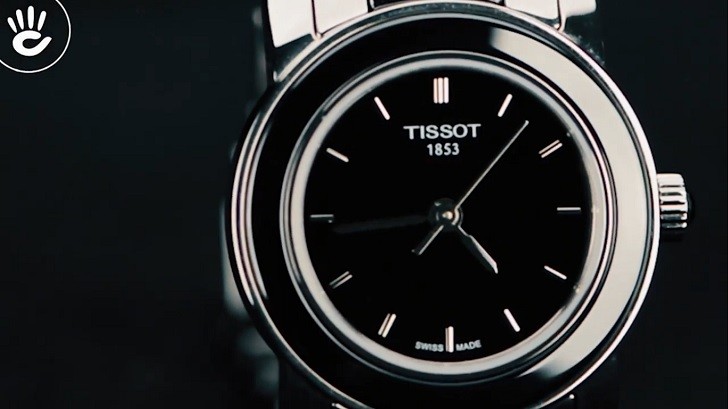 Tissot Ceramic T064.210.22.051.00 - Nữ - Quartz (Pin) - Chống nắng 3 ATM - Mặt số 28mm 10 Hình 6 Review Tissot T064.210.22.051.00 Độc Đáo Với Lớp Ceramic