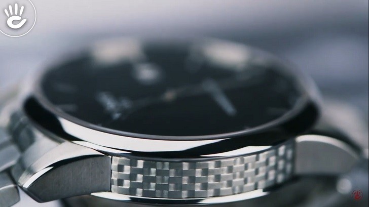 Tissot Powermatic 80 - Với Tissot Powermatic 80, bạn sẽ sở hữu một chiếc đồng hồ chính xác, tinh tế và sang trọng. Khả năng trữ năng lượng lên đến 80 giờ cho phép bạn hoạt động mà không phải lo lắng về việc sạc lại. Vỏ thép không gỉ với đường kính lớn và kính Sapphire chống trầy cùng với bộ máy máy móc chất lượng cao làm nên một chiếc đồng hồ đáng sở hữu.