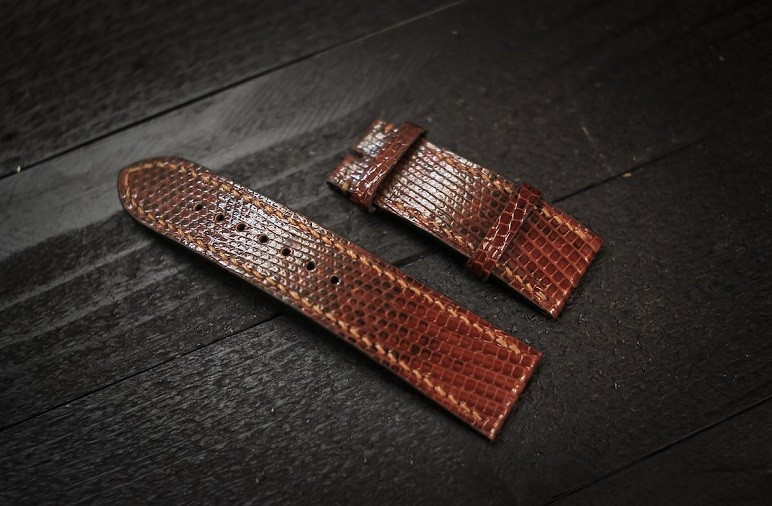 Bí quyết để kiểm định dây da đồng hồ Tissot hàng thật 100% - Dây da cá sấu