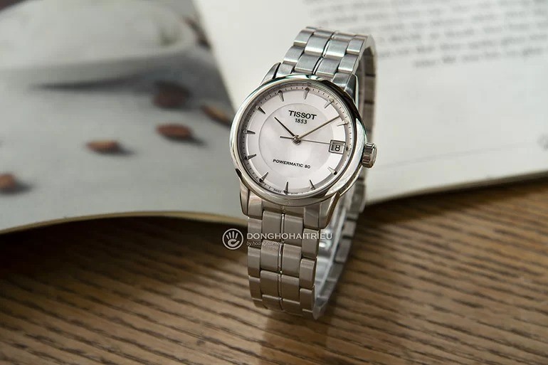 Cách phân biệt đồng hồ Tissot thật giả nhanh trong 3 phút 8 Cách phân biệt đồng hồ Tissot thật giả 2