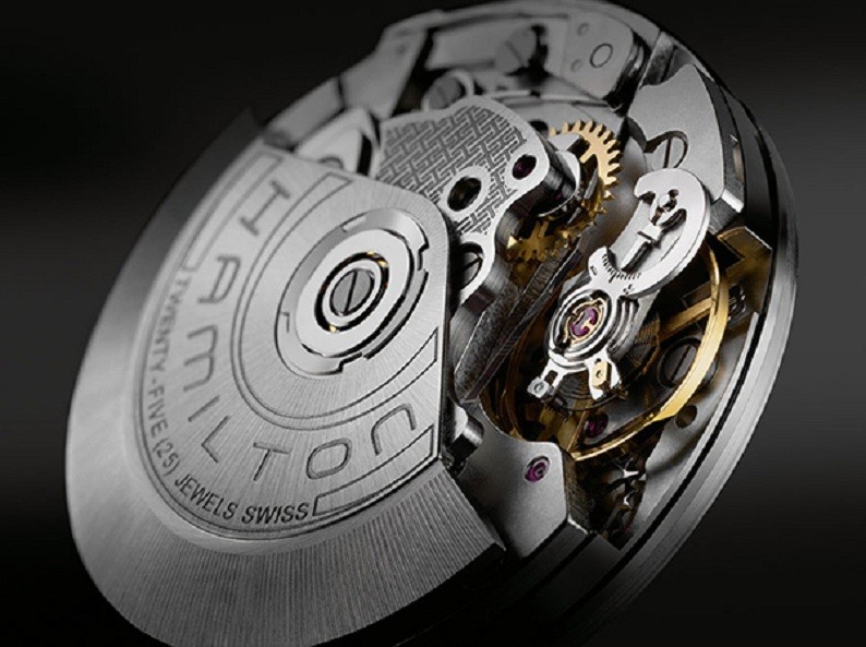 Top 5 mẫu đồng hồ cơ Thụy Sỹ chính hãng (Automatic) của Tissot 3 Top 5 mẫu đồng hồ cơ (Automatic) Thụy Sỹ chính hãng của Tissot - Bộ máy ETA - Ảnh 2