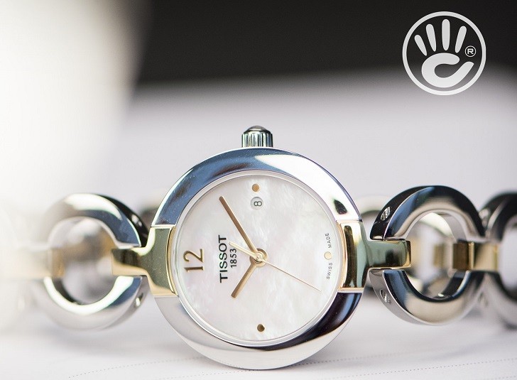 Hình 2 Review đồng hồ Tissot T084.210.22.117.00 siêu mỏng mặt xà cừ