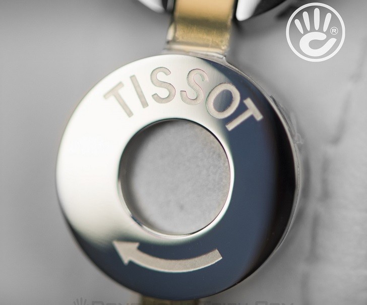 Hình 3 Review đồng hồ Tissot T084.210.22.117.00 siêu mỏng mặt xà cừ