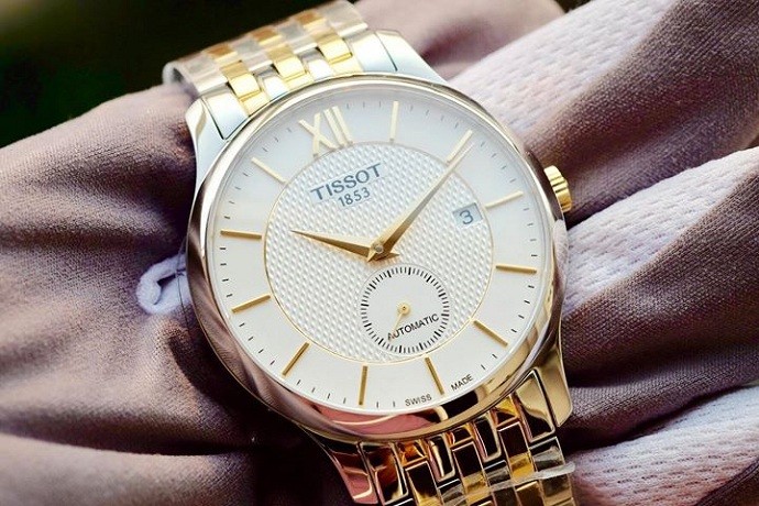 Đồng hồ TISSOT T063.428.22.038.00 dây kim loại cho nam giới - Ảnh 1