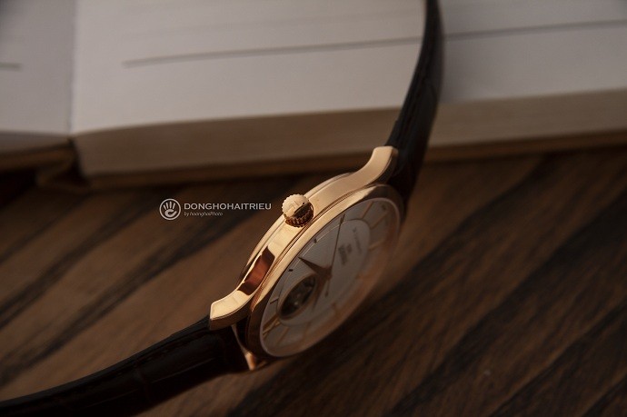 Review đồng hồ Tissot T063.907.36.038.00 lộ cơ ở bề mặt số - Ảnh 9