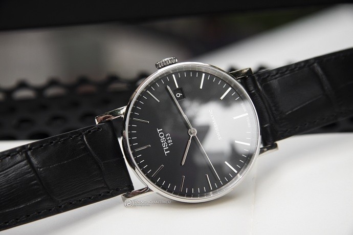 Review đồng hồ Tissot T109.407.16.051.00 thiết kế thanh lịch - Ảnh 6