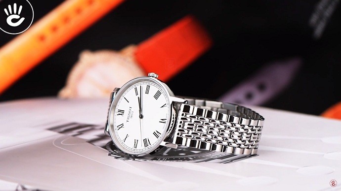 Tissot Everytime T109.410.11.033.10 - Nam - Quartz (Pin) - Chống nước 3 ATM - Mặt số 38mm 6 Review đồng hồ Tissot T109.410.11.033.10 có mức giá tầm trung - Ảnh 6