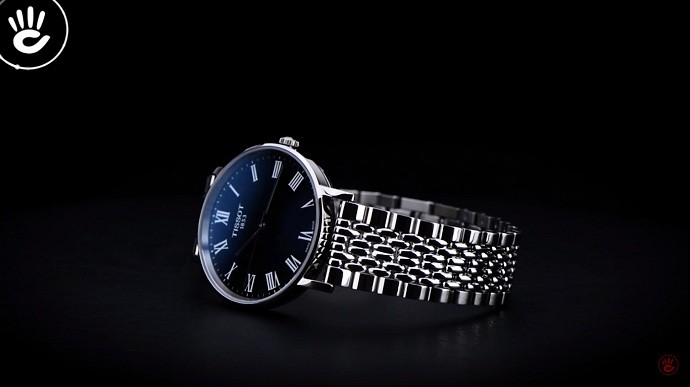 Tissot Everytime Medium T109.410.11.053.00 - Nam - Quartz (Pin) - Chống nước 3 ATM - Mặt số 38mm 5 Review đồng hồ Tissot T109.410.11.053.00 có dây đeo độc đáo - Ảnh 4