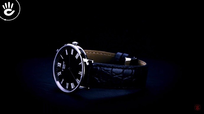 Tissot Everytime T109.410.16.053.00 - Nam - Quartz (Pin) - Chống nước 3 ATM - Mặt số 38mm 6 Review đồng hồ Tissot T109.410.16.053.00 có đáng mua không? - Ảnh 5