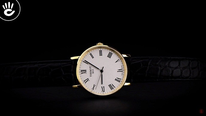 Tissot Everytime Medium T109.410.36.033.00 - Nam - Quartz (Pin) - Chống nước 3 ATM - Mặt số 38mm 3 Review đồng hồ Tissot T109.410.36.033.00 sắc màu sang trọng - Ảnh 1