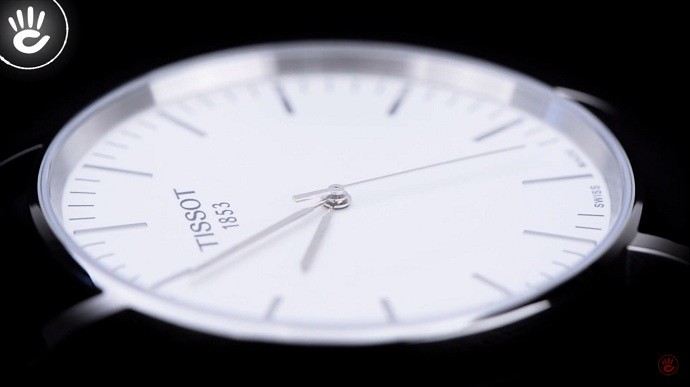 Review đồng hồ Tissot T109.610.16.031.00 có mặt số to - Ảnh 2